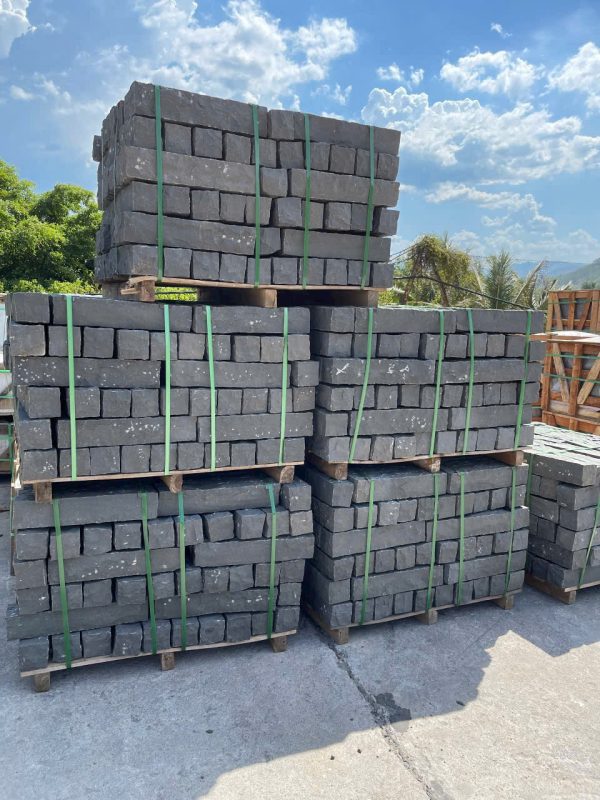 Đá cây bazan 10x10x20 cm | Đà Nẵng