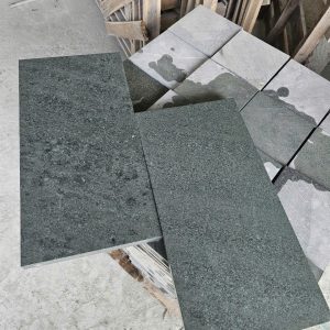 Đá xanh rêu mài kt 30x60x2cm